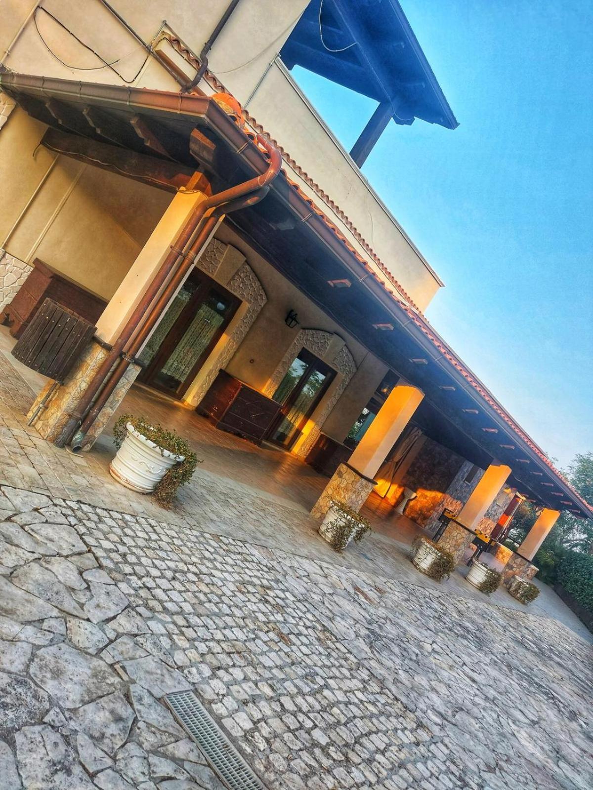 Farm stay Colledisisto Srl